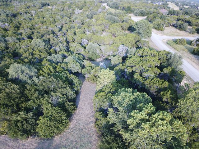 8033 Retreat Boulevard, Cleburne, TX 76033