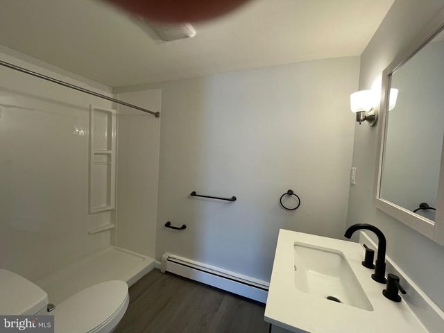 1710 LOWER ROCKY DALE RD, Green Lane, PA 18054