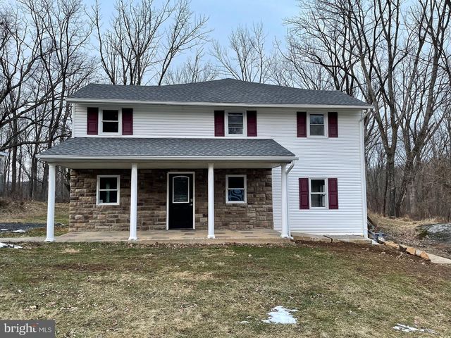 1710 LOWER ROCKY DALE RD, Green Lane, PA 18054