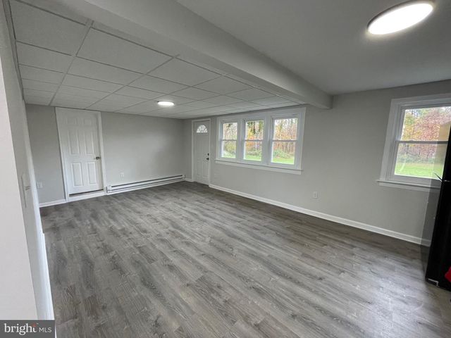 1710 LOWER ROCKY DALE RD, Green Lane, PA 18054