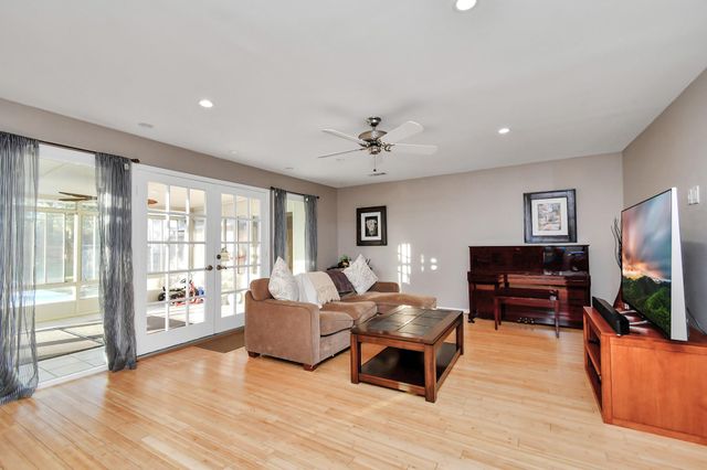 1527 Martin Street, Houston, TX 77018