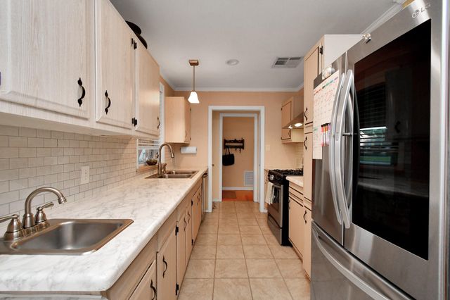 1527 Martin Street, Houston, TX 77018