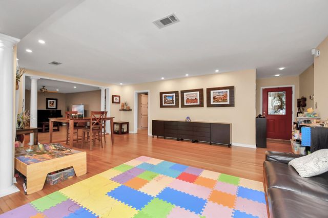 1527 Martin Street, Houston, TX 77018