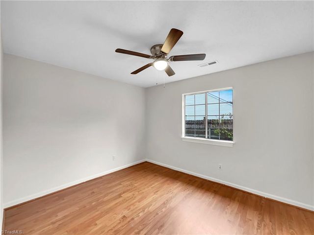 2410 Stratford Lake Road, Winston-salem, NC 27103