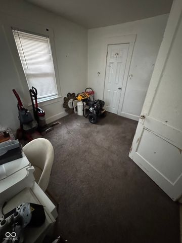 627 E 31st Street, Anderson, IN 46016