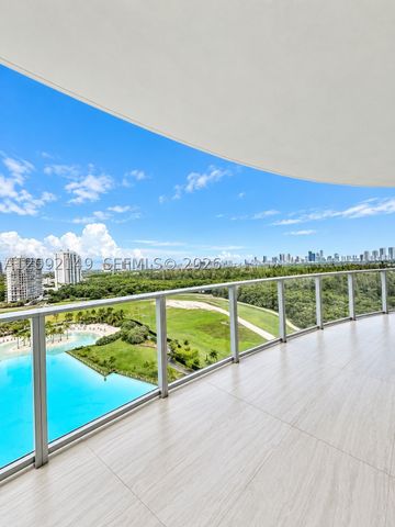 2411 LAGUNA CIR 1111, North Miami, FL 33181