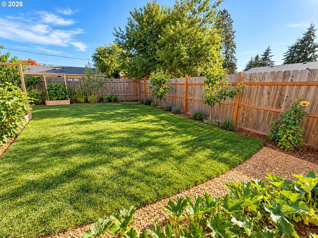 4073 MARSHALL Ave, Eugene, OR 97402