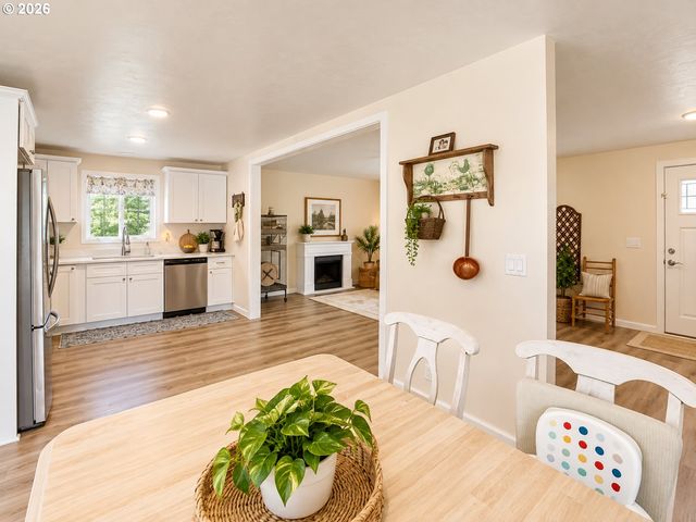 4073 MARSHALL Ave, Eugene, OR 97402
