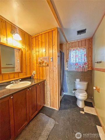 76 B Westlake Road, Oroville, WA 98844