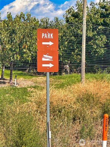 76 B Westlake Road, Oroville, WA 98844