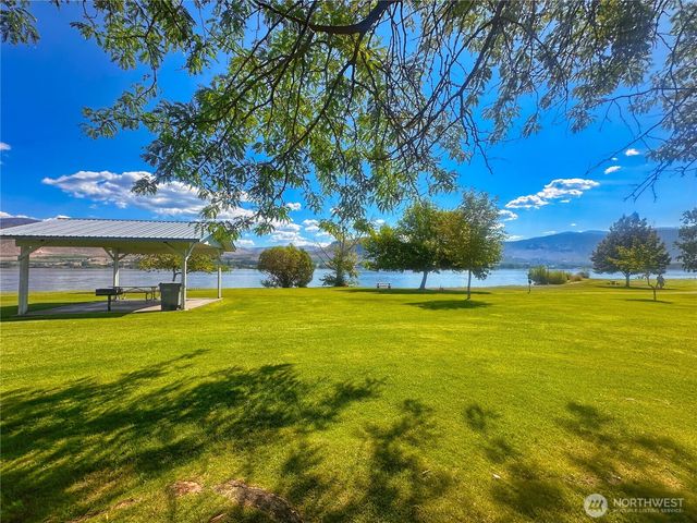 76 B Westlake Road, Oroville, WA 98844