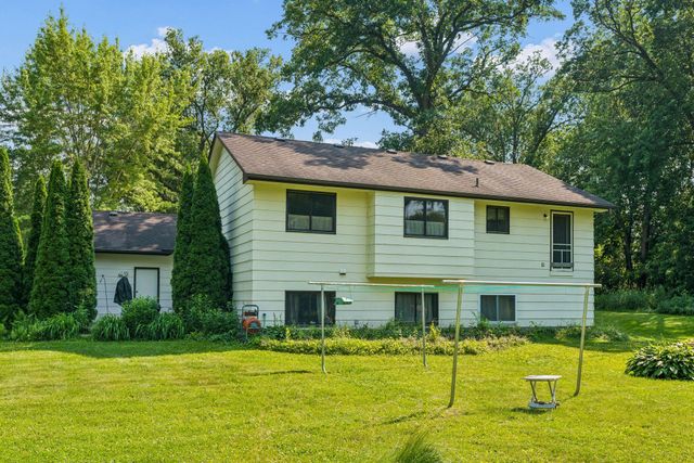 6386 255th Street, Wyoming, MN 55092