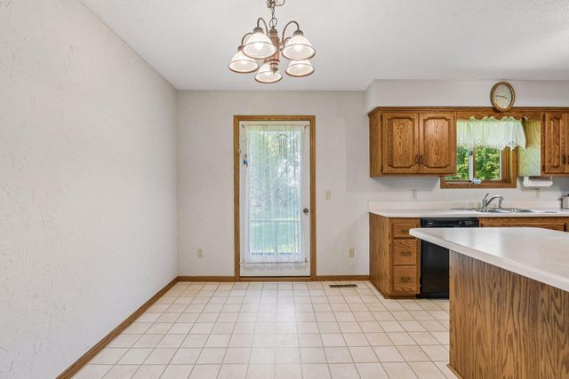 6386 255th Street, Wyoming, MN 55092