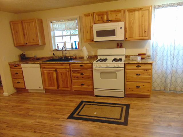 8050 Private Road 5491, Farmersville, TX 75442