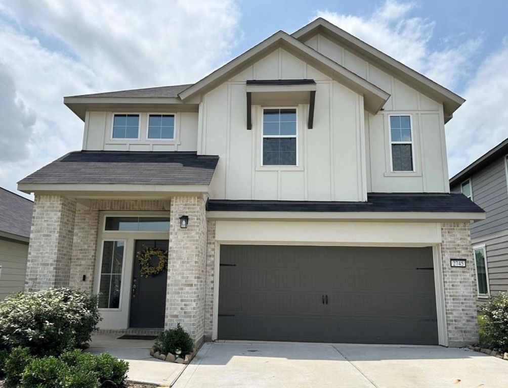 2745 Bluebonnet Ridge Drive, Conroe, TX 77304