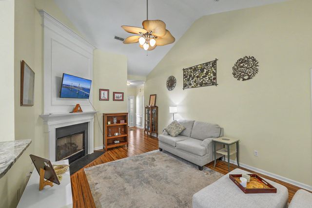 2113 Baldwin Park Drive, Mount Pleasant, SC 29466