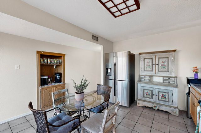 6705 Lamar Avenue NW, Albuquerque, NM 87120