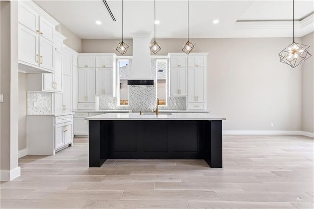 4913 Columbia Avenue, Mcallen, TX 78504