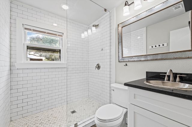 351 Santa Fe Drive, Woodway, TX 76712