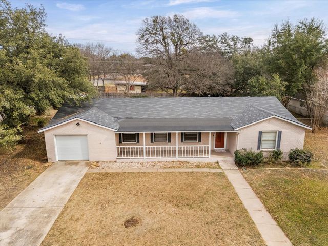 351 Santa Fe Drive, Woodway, TX 76712