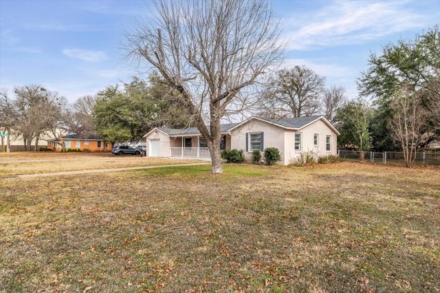 351 Santa Fe Drive, Woodway, TX 76712