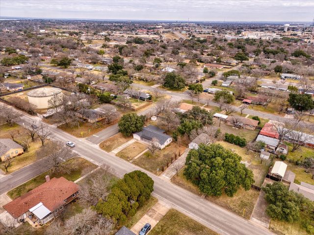 351 Santa Fe Drive, Woodway, TX 76712