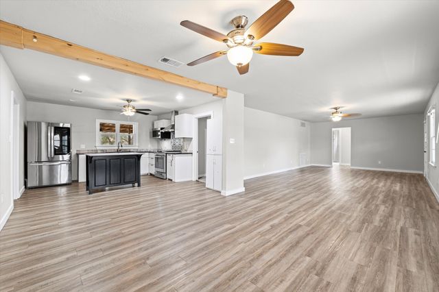 351 Santa Fe Drive, Woodway, TX 76712