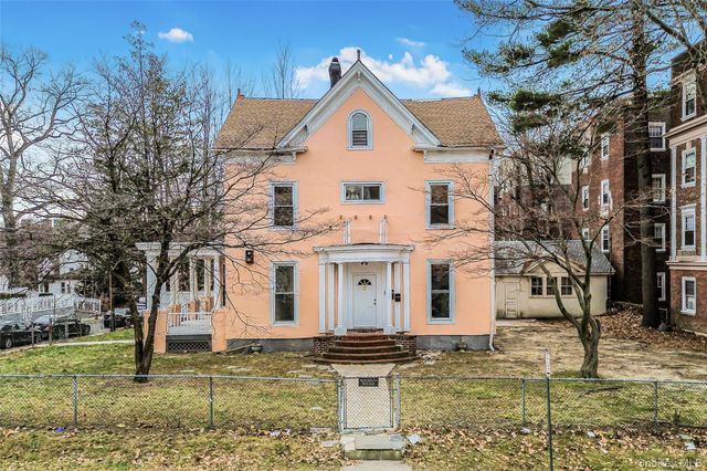 214 E Prospect Avenue, Mount Vernon, NY 10550