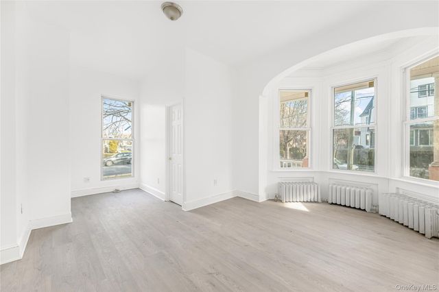 214 E Prospect Avenue, Mount Vernon, NY 10550