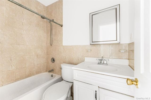 214 E Prospect Avenue, Mount Vernon, NY 10550