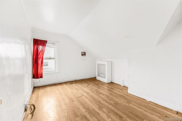 214 E Prospect Avenue, Mount Vernon, NY 10550