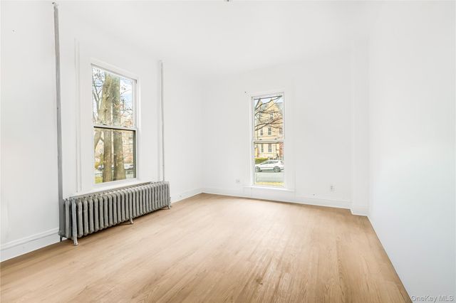 214 E Prospect Avenue, Mount Vernon, NY 10550