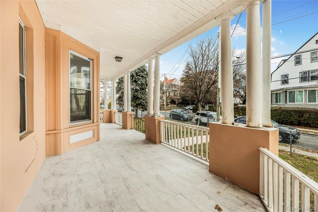 214 E Prospect Avenue, Mount Vernon, NY 10550