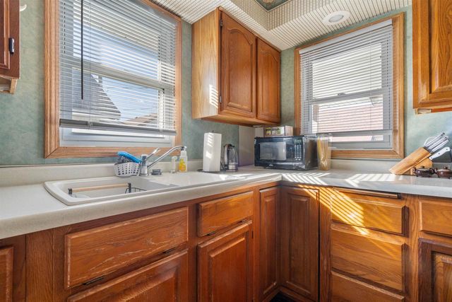 611 12th Ave E, Superior, WI 54880