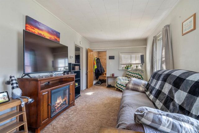 611 12th Ave E, Superior, WI 54880