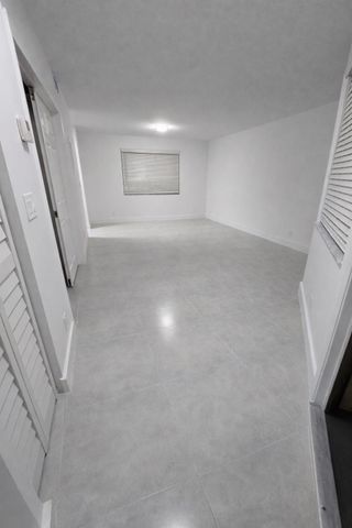 8657 SW 5th Street 201, Pembroke Pines, FL 33025