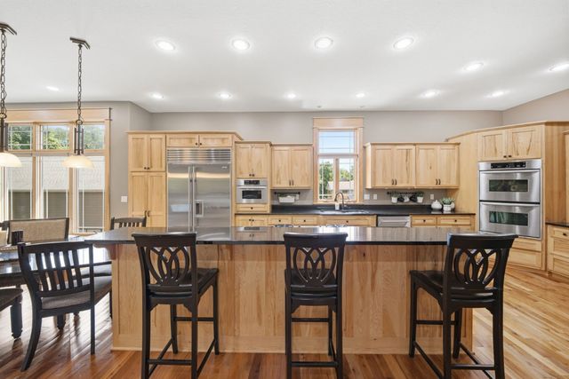 10351 NW Beaver Drive, Johnston, IA 50131