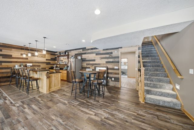10351 NW Beaver Drive, Johnston, IA 50131