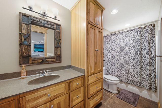 10351 NW Beaver Drive, Johnston, IA 50131