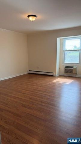 662 Goffle Road B-23, Hawthorne, NJ 07506