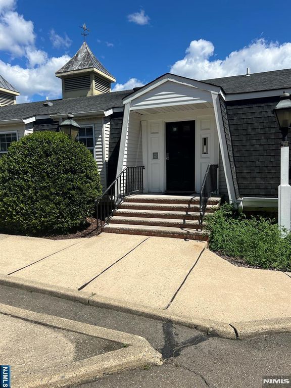 662 Goffle Road B-23, Hawthorne, NJ 07506