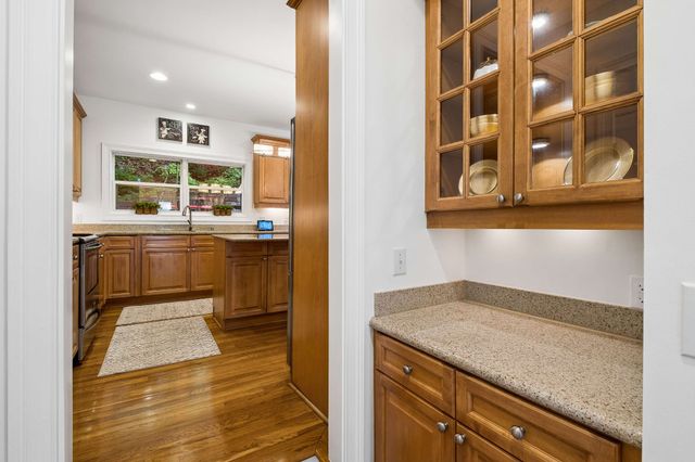 2580 Devon Valley Dr, Nashville, TN 37221