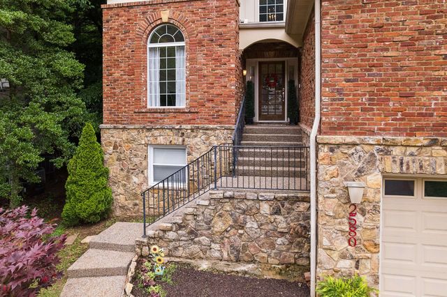 2580 Devon Valley Dr, Nashville, TN 37221