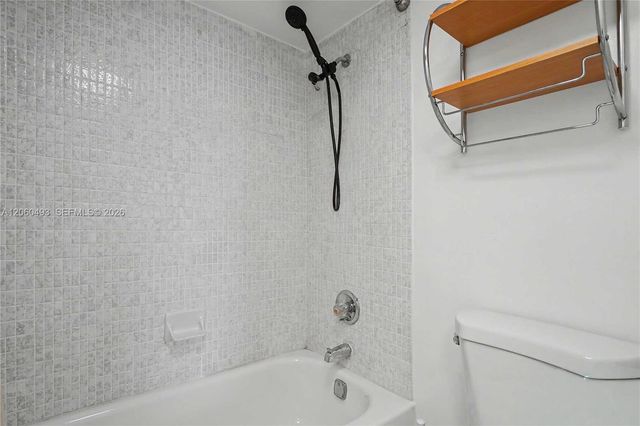 20335 W Country Club Dr 1702, Aventura, FL 33180