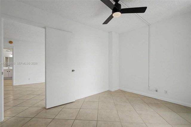 20335 W Country Club Dr 1702, Aventura, FL 33180