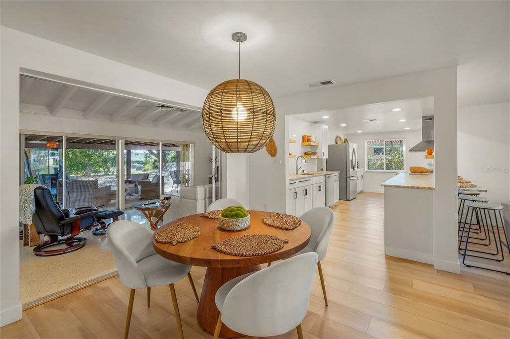 Image 12 of property listing at 401 PICASSO DRIVE, Nokomis, FL 34275