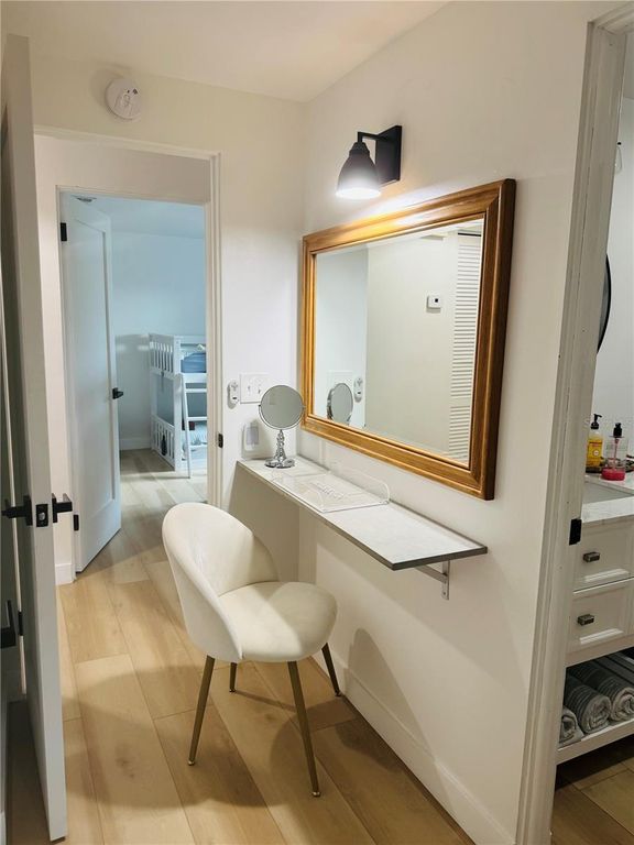 Image 22 of property listing at 401 PICASSO DRIVE, Nokomis, FL 34275