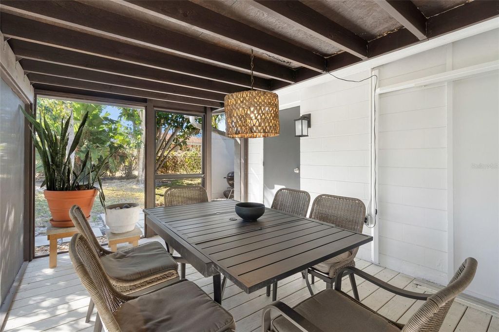 Image 37 of property listing at 401 PICASSO DRIVE, Nokomis, FL 34275