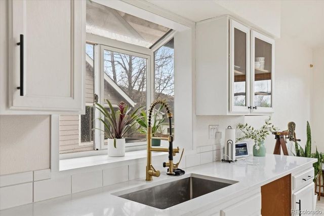 11 Long Spur, Littleton, CO 80127