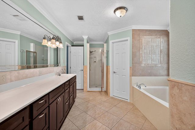 8440 Greenbriar Lane, Port Arthur, TX 77642